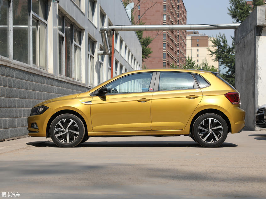 标配全景天窗 大众polo plus配置曝光