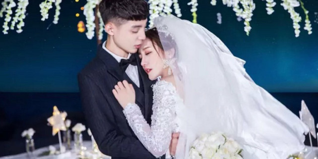 大美高迪婚纱照_高迪大美婚纱照高清