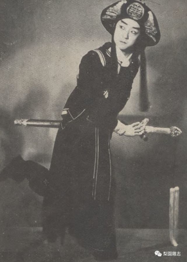 金壁辉(川岛芳子)对戏剧界的敲诈勒索