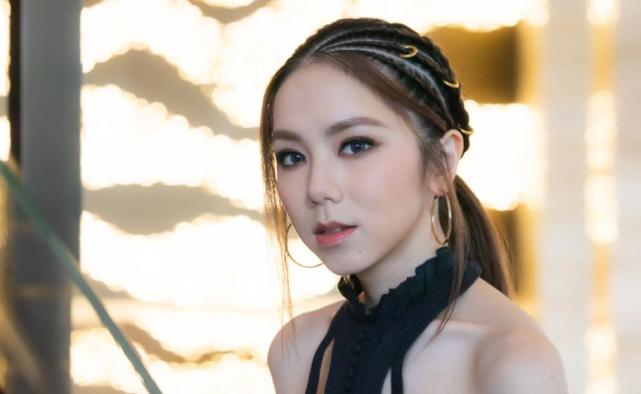 继《我的秘密》后,邓紫棋这首歌又在抖音一夜