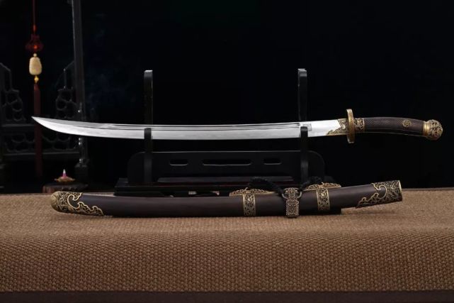 清代刀的一个统称,并不是单指一种刀,顺刀,窝刀,札刀,朴刀,斩马刀都算