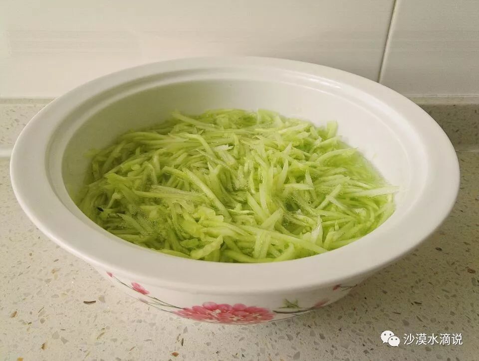 河南特色——蒸黃瓜,既是菜又是飯