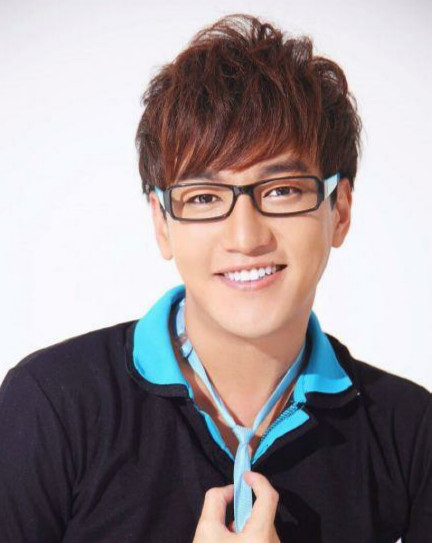 《巴啦啦小魔仙》"游乐王子"近照曝光,如今竟沦落到走穴维生?