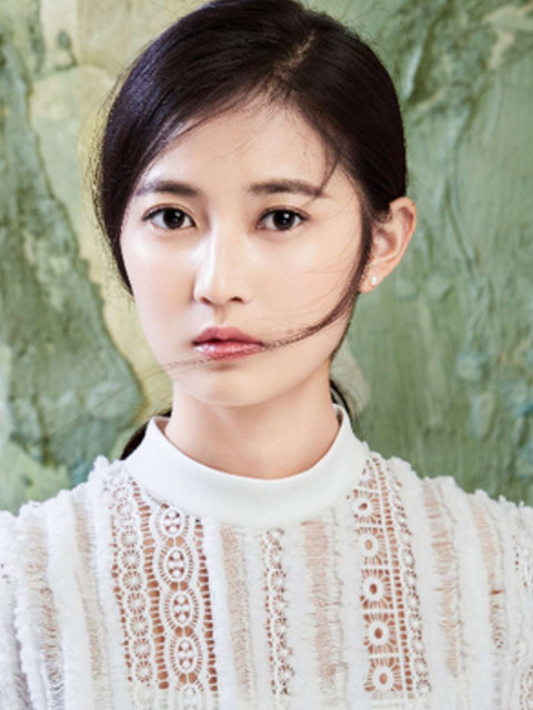 陈钰琪的脸,迪丽热巴的眼睛,赵丽颖的嘴,竟合成