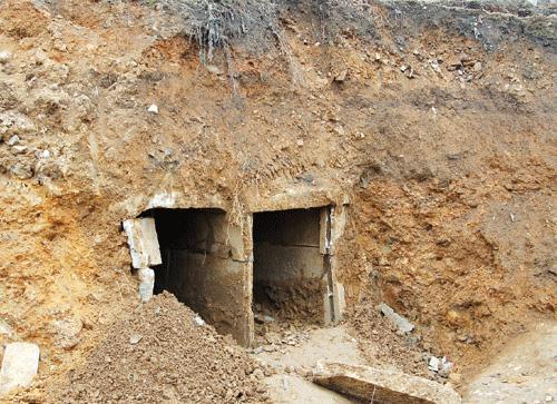 四羊方尊|四羊方尊曾破碎过，根据《力报》的报道，这件文物还有一个盖子