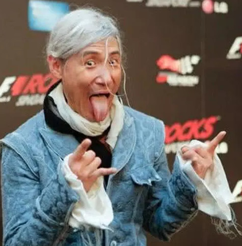 四大天王换炫酷造型,郭富城顶着鸡冠头,刘德华真是帅到犯规!