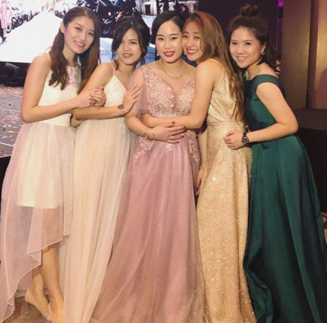71岁花甲老人第一次结婚娶29岁女星为妻,新娘已怀孕7个月!
