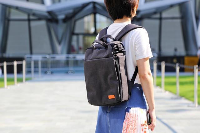 合理收纳 时尚出行,宜丽客休闲双肩包上手体验