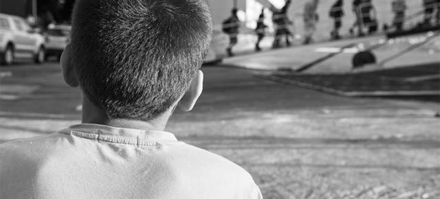 国际移民组织2018年发布的数据显示，接近半数的拐卖儿童事件背后都有家庭成员的参与。图/国际移民组织