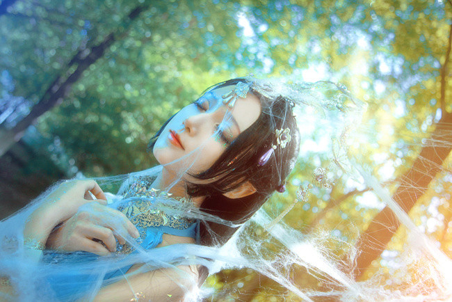 秦风毒萝cos:这小姐姐没有萝莉的感觉,却多了一份御姐的味道