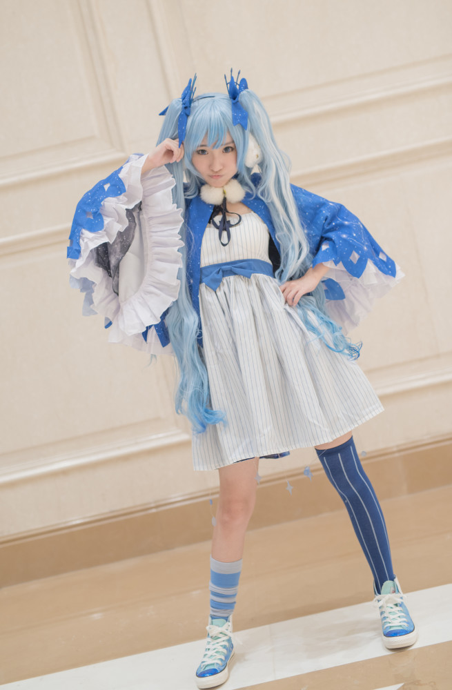 初音未來cosplay:這麼可愛的小仙女,居然是個表情包!