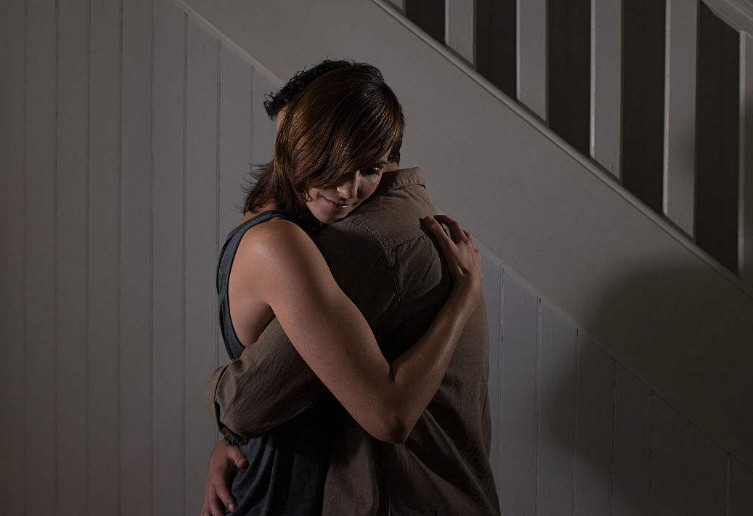 d: 图片来源于网络侵权请联系作者~ d:你的另一半会比你大10岁左右.