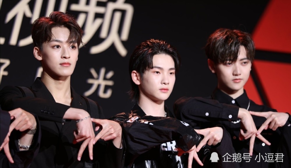 r1se正式营业,资源不断,还有这款综艺作为加持