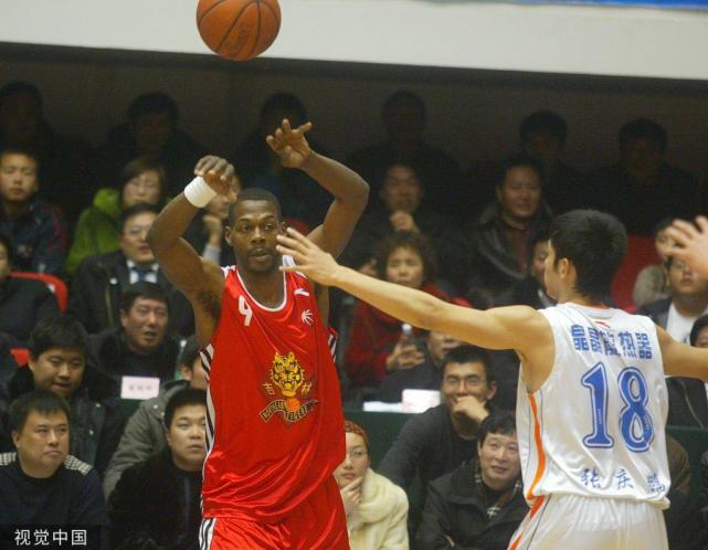 【洋将列传】cba最经典的全能战士 与孙军联手缔造东北虎传奇