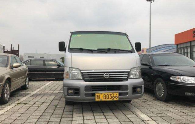 年前的日产 埃尔法 当年的豪华面包车之王 比丰田本田强