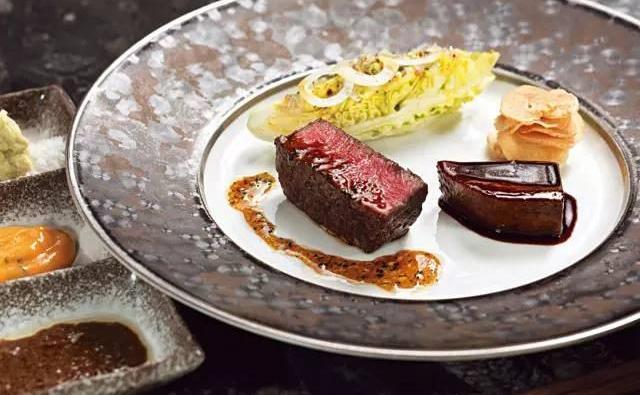 为啥火爆国外的"米其林餐厅",在国内却遇冷?答案其实很简单