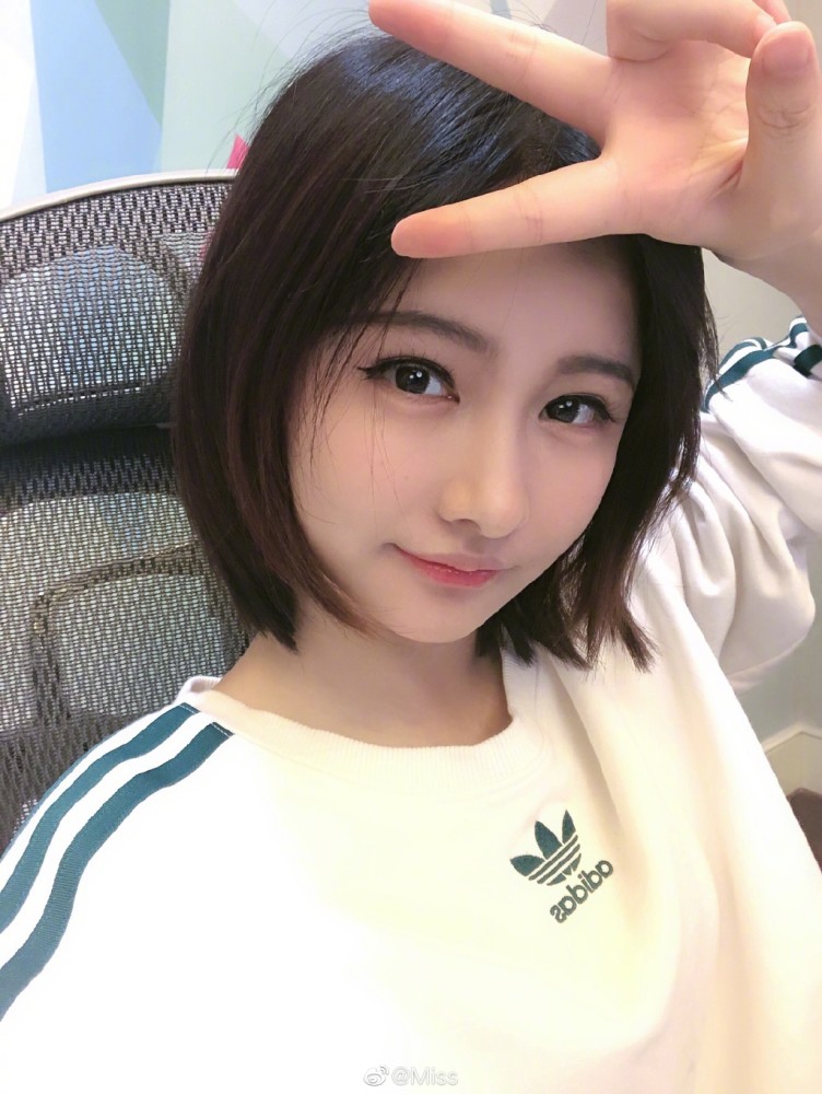 最近miss晒近照,被指暴露整容,毕竟89年出生的miss已经三十岁,可照片