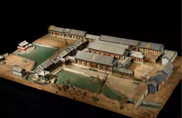 康熙中期,雷发达先后建造了故宫三大殿,太和殿,中和殿,保和殿,而太和