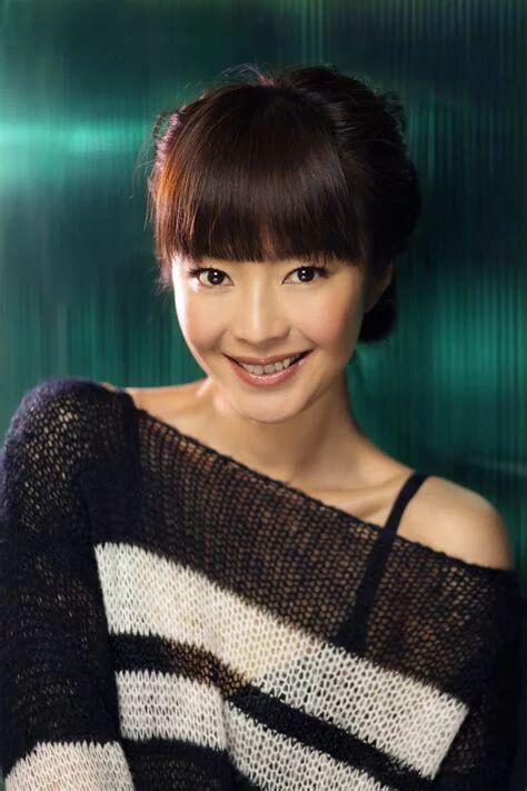 《魔幻手机》父母问起小千女朋友是谁,小千犹豫后答案还是她