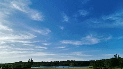 6gb 128gb版本的华为p30现已在京东开启预约,天空之境,亮黑,极光色,赤