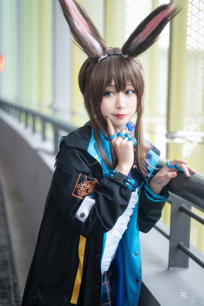 cos明日方舟一只可爱的阿米驴