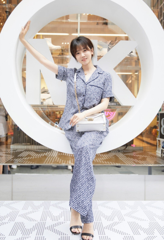 拍婚纱照却没打算结婚,陈小纭于小彤未来成谜,粉丝都在劝分