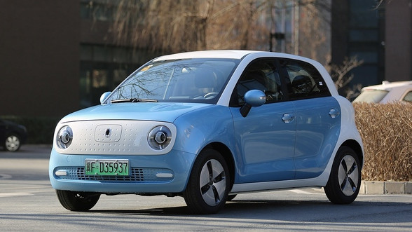 电动汽车,充电桩,电池,续航能力