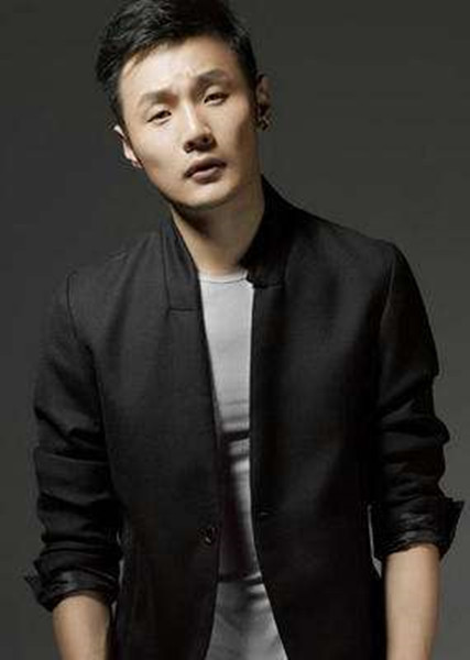 李荣浩直播时手机欠费,被强制下线, 巨额 充值后表情亮了