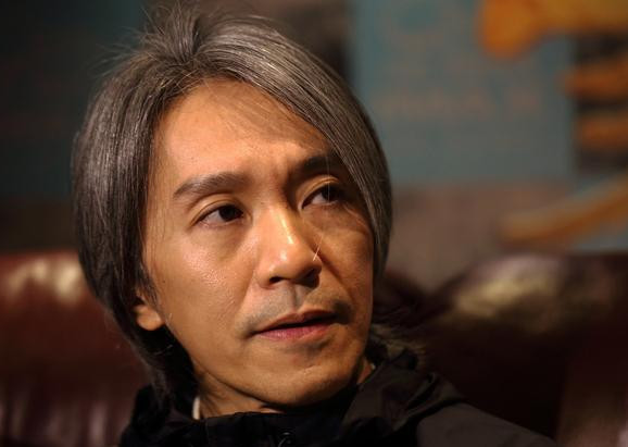 周星驰申请移民被拒,加拿大怀疑他的身份,和黑