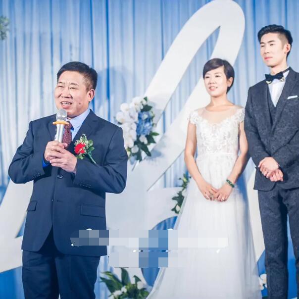 坏人专业户杜旭东女儿再婚,杜金京长相像