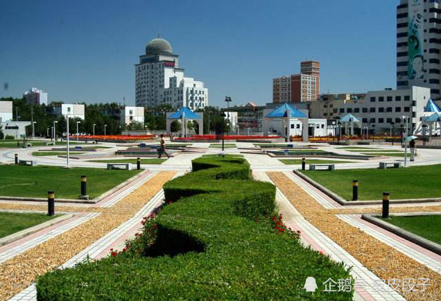 新疆最富有的城市,人均gdp赶超上海,被称为中国小迪拜!