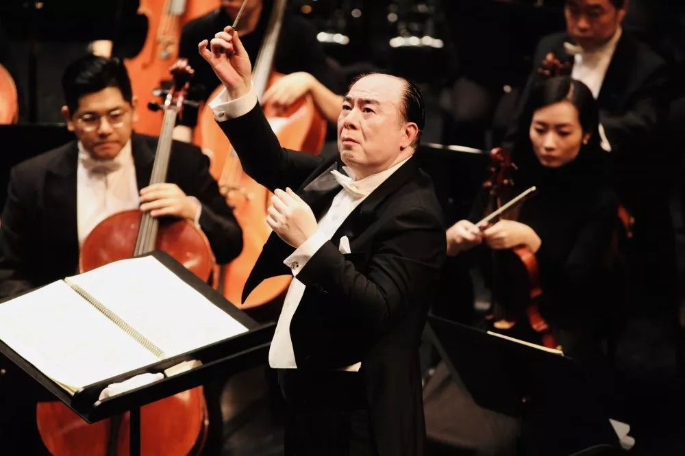 乐想看(杭州电视台六频道)|杭州爱乐乐团"俞峰演绎马勒第二交响曲"