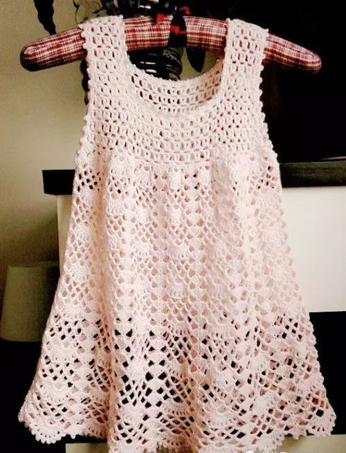 不同的钩织背心裙衫图解教程