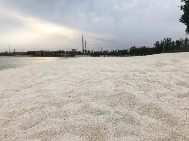 西安惊现绝美"白沙滩"!一秒切换海岛模式!景美人少还免费!