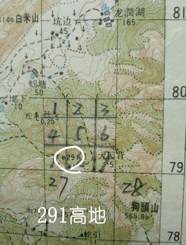 或者是敌情通报,指示目标使用的概略坐标,以1:5万军事地形图为例,一个