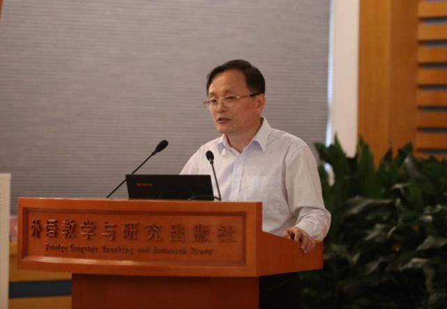 天津职业技术师范大学职业教育学院院长张元闫国华副校长作大会总结.