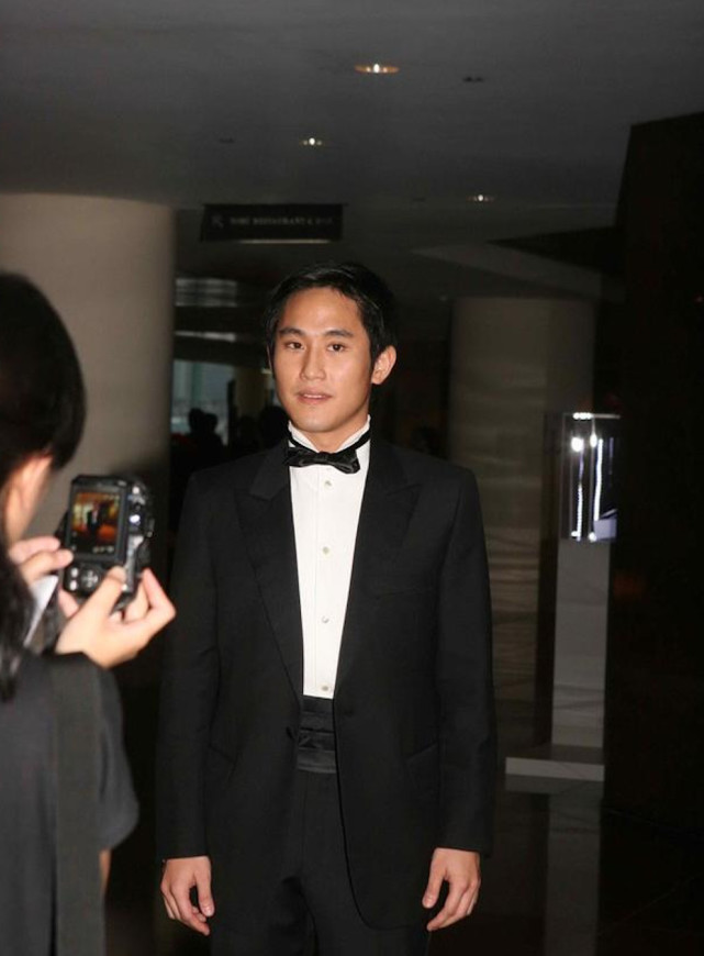 香港庄士集团阔少庄家彬娶内地女友程新惠,曾与傅明宪9年姐弟恋