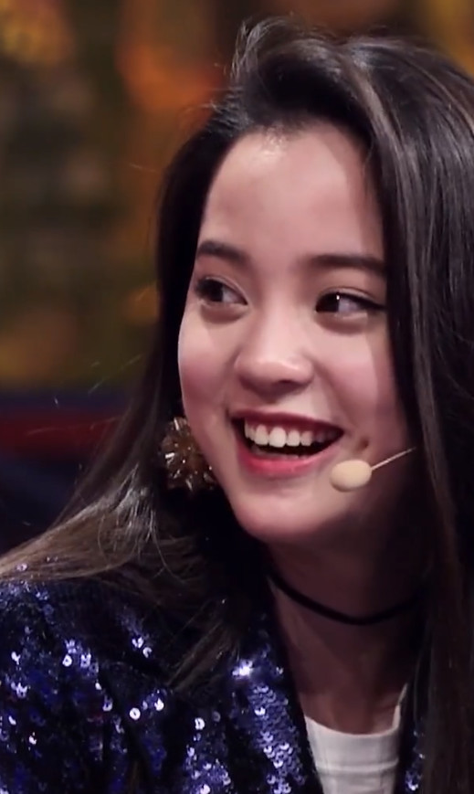 欧阳娜娜曝被韩国小哥搭讪,看到欧阳娜娜的回应后:真的没想到!