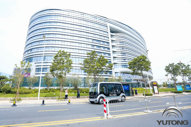 宇通举办第二十五届"宇通社会开放日"活动