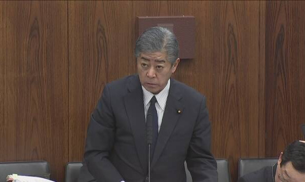 日本防卫大臣称接近会使人体变热