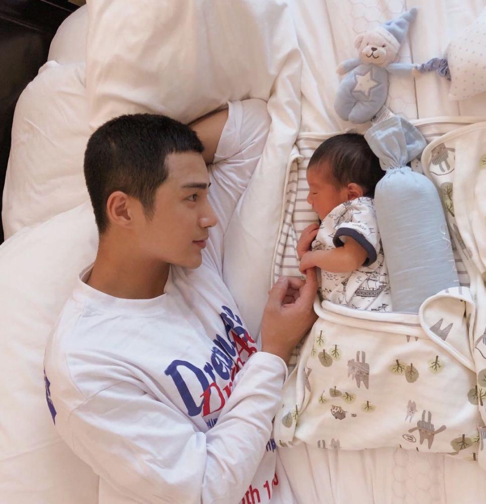 姜潮麦迪娜也是隐形富豪?家里装修考究,与张杰马剑越家形成对比