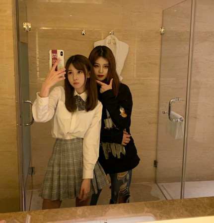 lol:nara没了怎么办,jdg女主持成新女神,特点是肉丝