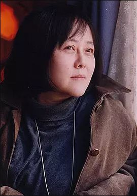 第五代导演彭小莲逝世,最后一部作品她仍惦念着上海