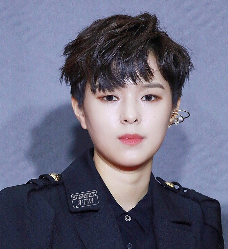 斜着拍出的效果美到犯规,网友:宝藏女孩!