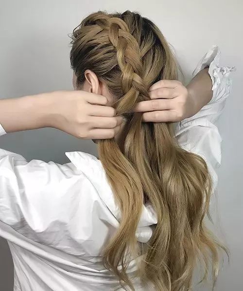 双法式辫,甜美与优雅并存!