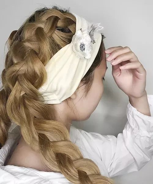 双法式辫,甜美与优雅并存!