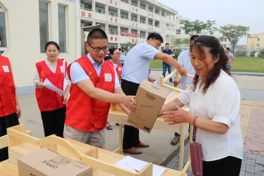 共青团宿豫区卫生健康管理局委员会正式成立,团区委书记伏广宇受邀