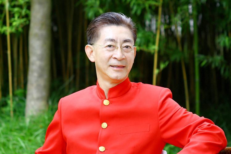 六小龄童漂亮女儿28岁还单身,看到她的照片后,网友坐不住了!
