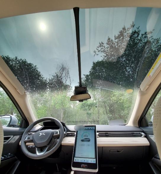 全景车顶的小鹏g3我就问问大夏天的太阳晒着难不难受