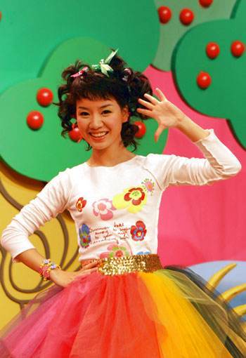 这是央视少儿频道《智慧树》栏目的口号,陪伴着无数儿童度过了一个又